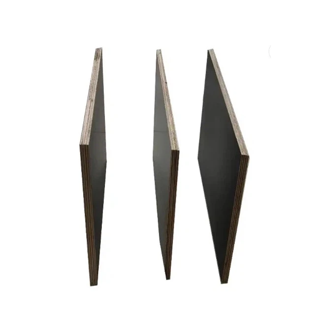 Fusta contraxapada amb pel·lícula de 18 mm